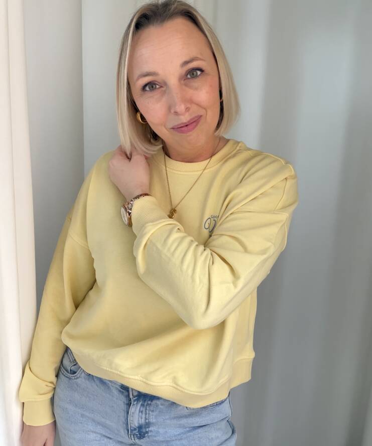 Sweater Good Vibes Botergeel