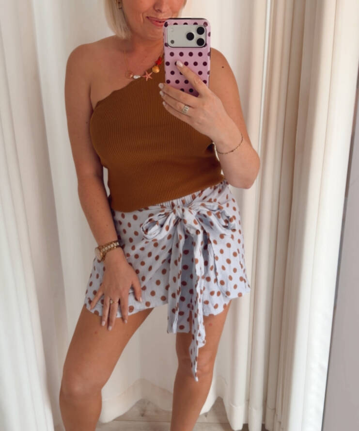Top Scallop Oneshoulder Camel