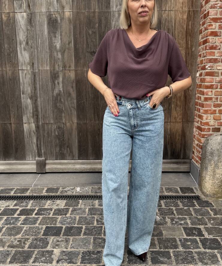 Top Aya Waterfall - Plum
