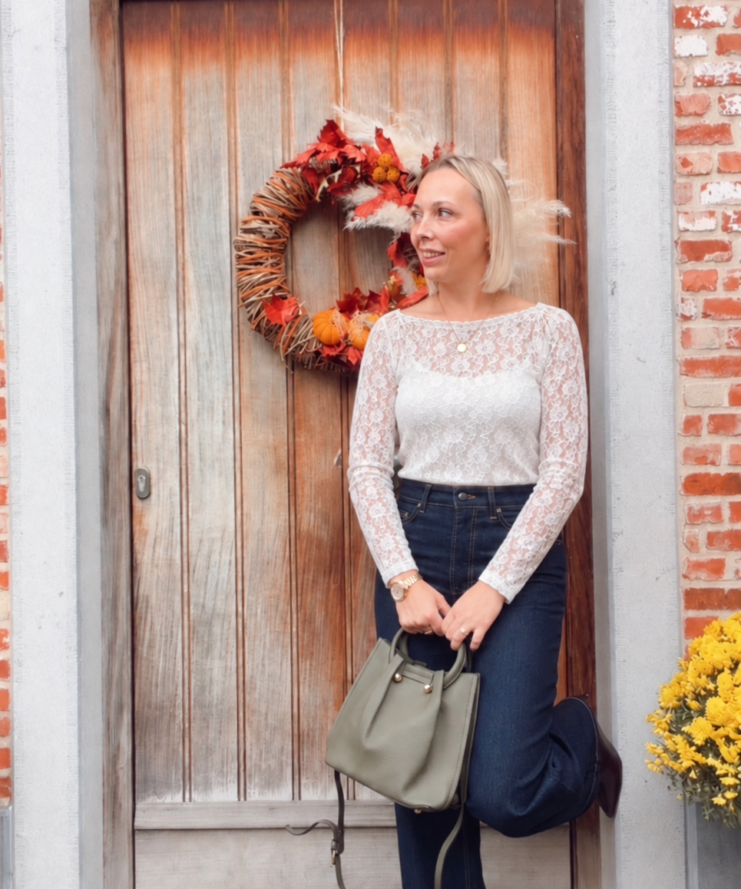 Chérie Lace Top – Ecru
